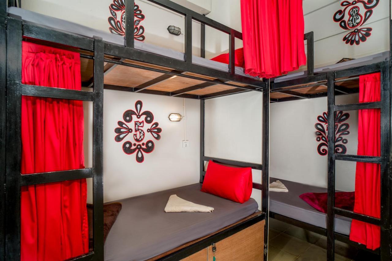 Pomme Brewhouse Hostel Siem Reap Exterior photo
